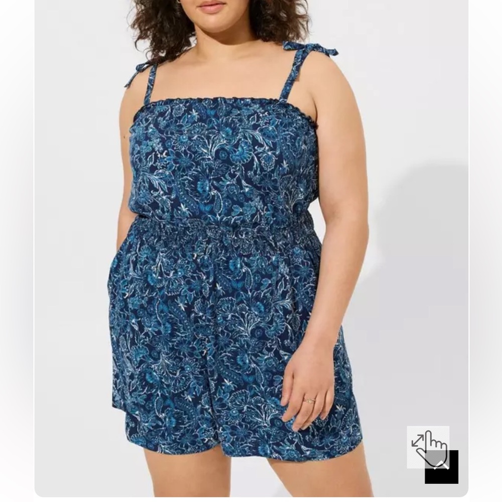 Torrid Challis Tie Straps Romper Dark Blue Floral Smocked Waist Pockets 3 /‎ 22